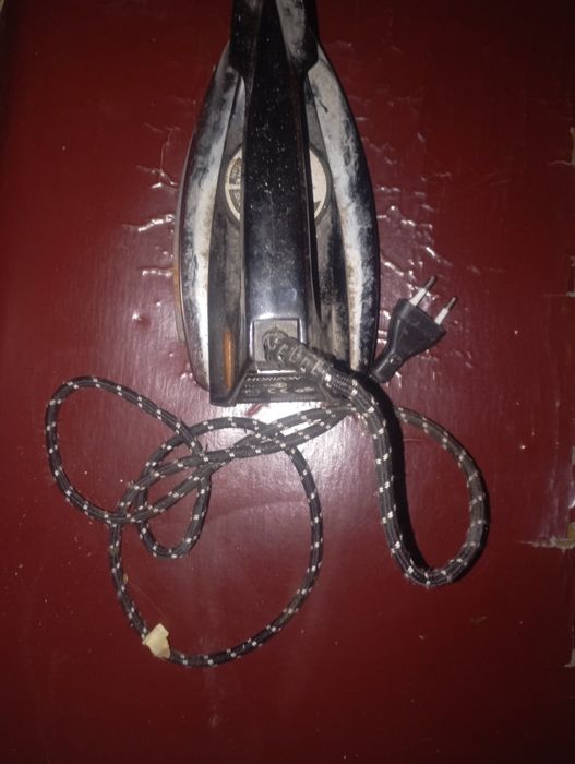 Продам срочно утюг советского союза