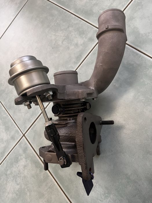 Турбіна турбина Opel Vivaro Renault Trafic Master Nissan Mitsubishi1.9