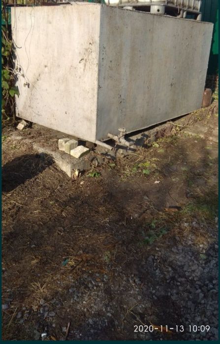 Продам баки и будку