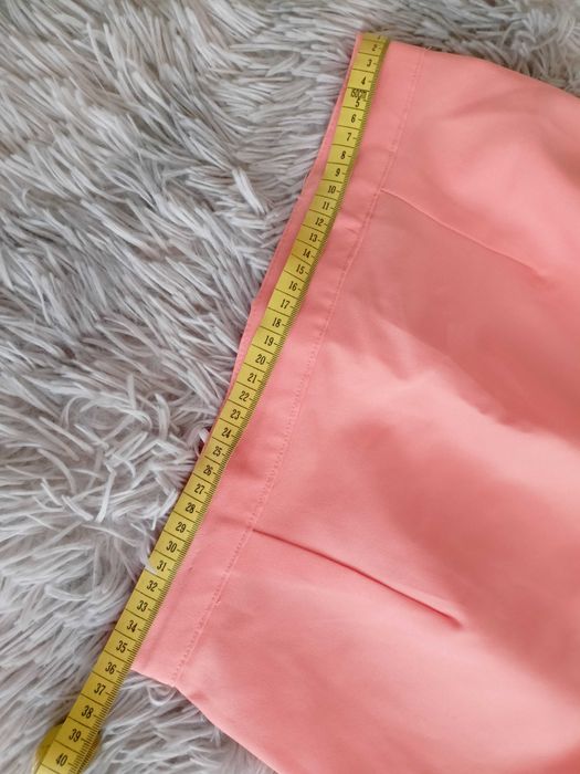 Piękna cukierkowa spódniczka