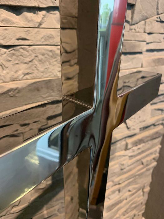 Krzyże ze stali nierdzewnej