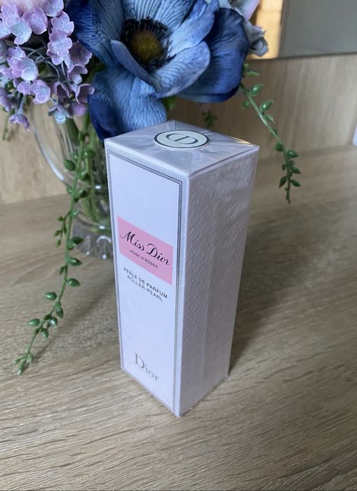 Miss Dior Rose N'Roses Roller Pearl