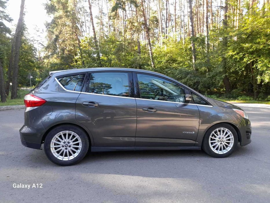 Ford C-max 2015.Hybrid автомат 5л/100км по місту.188кс SEL-макс.компл.