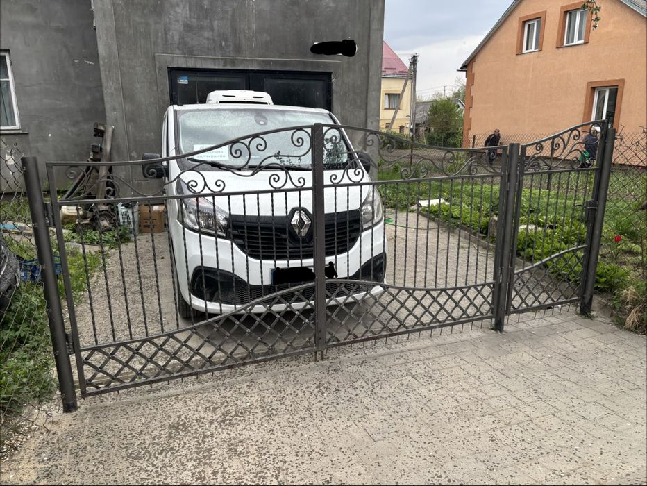 Продам браму комплект