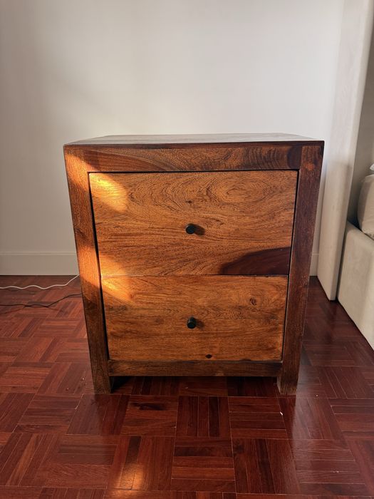 Comoda com 2 gavetas Madeira