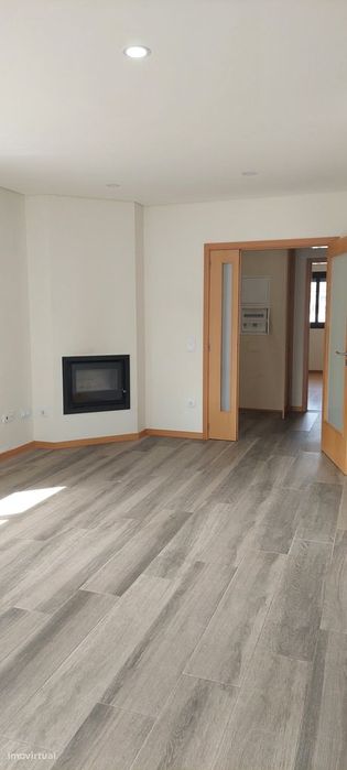 Andar Moradia T2 com Box