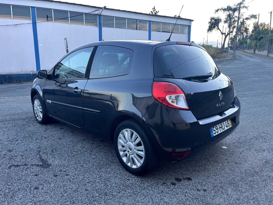 Renault Clio 3 Facelift- 1.5 dCi - Comercial 2009 - Revisão e Inspeção feita