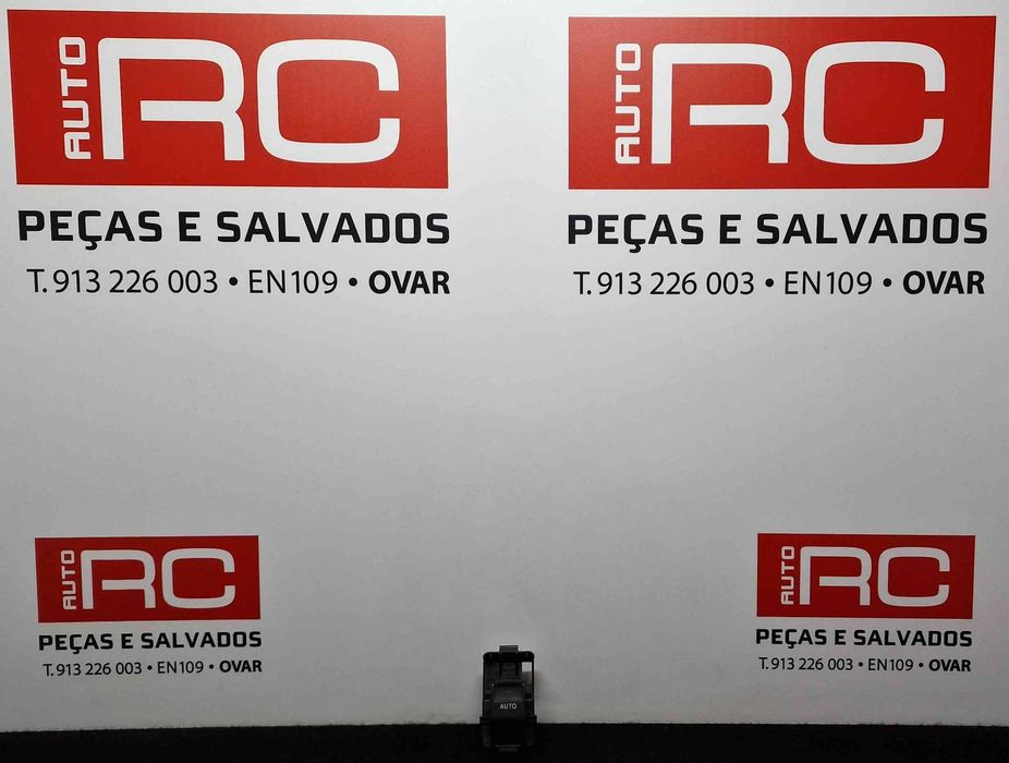 Comando / Botão / Interruptor Vidros Trás Direito - TOYOTA AURIS