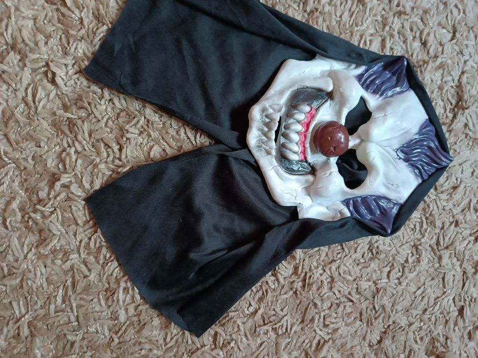 Maska do przebrania na Halloween diabeł Szatan rozmiar uniwersalny