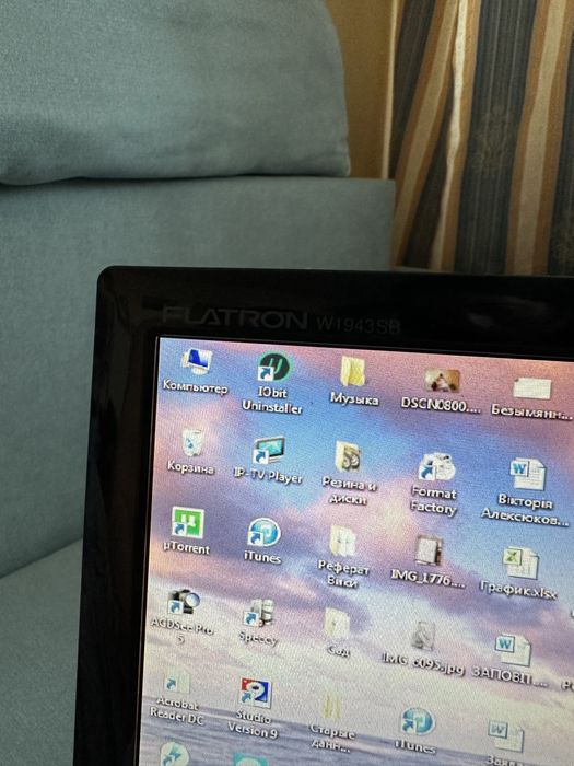 монитор LG Flatron W1943SB