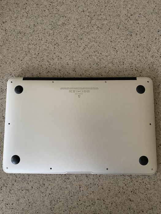 Mac book Air 11” 2012