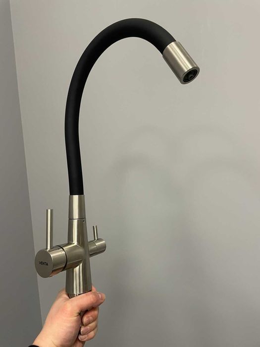 Кухонная мойка Luminex 5045 см черная и гибкий кран с фильтром воды