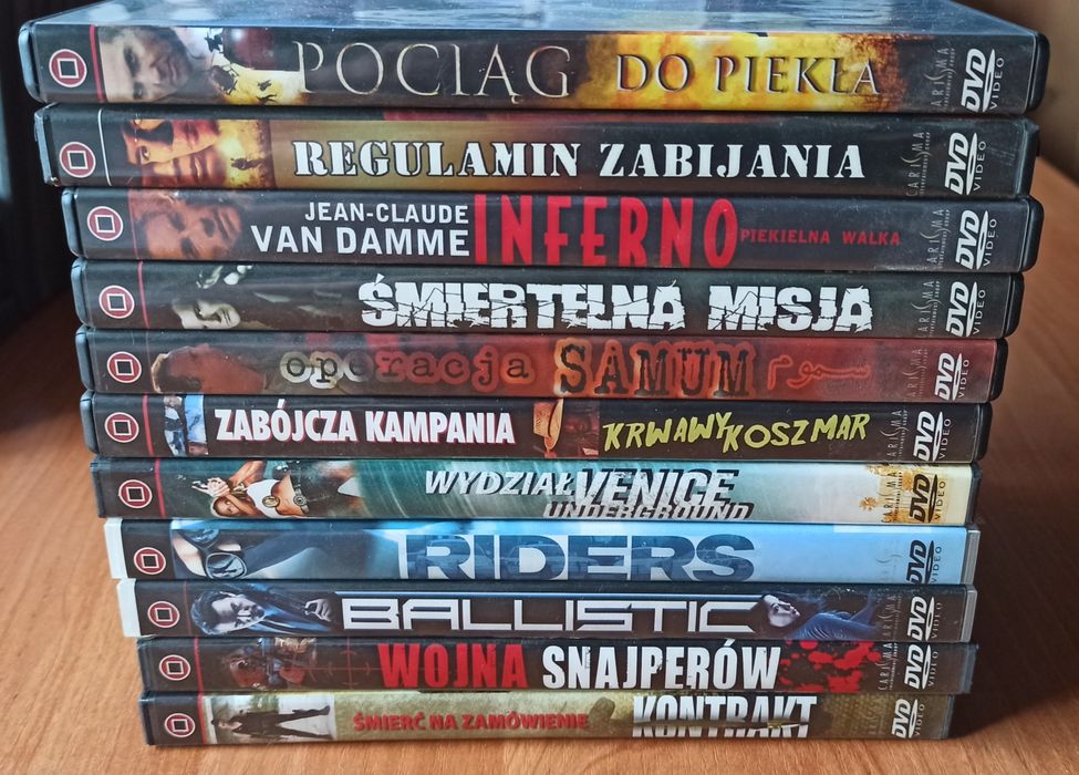 Kino akcji - 12 filmów na płytach DVD