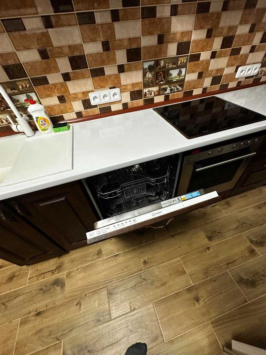 Продається квартира у м. Тячів