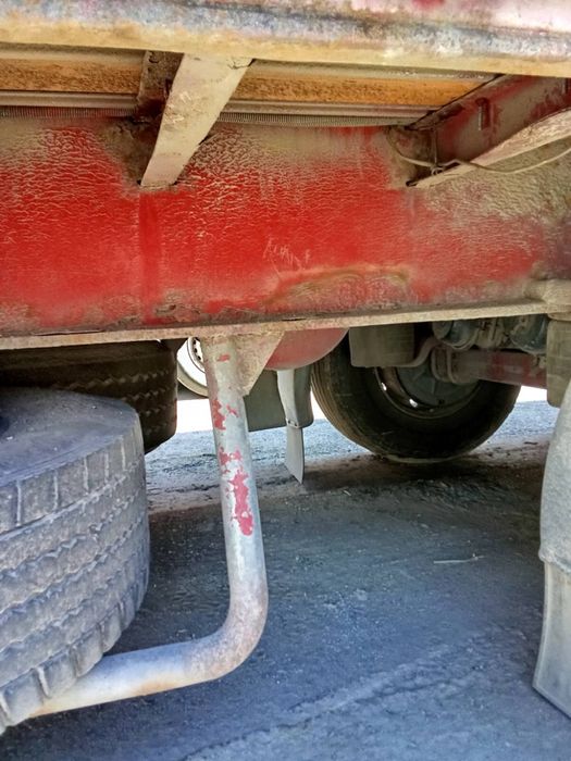 Напівпричіп schwarzmueller spa