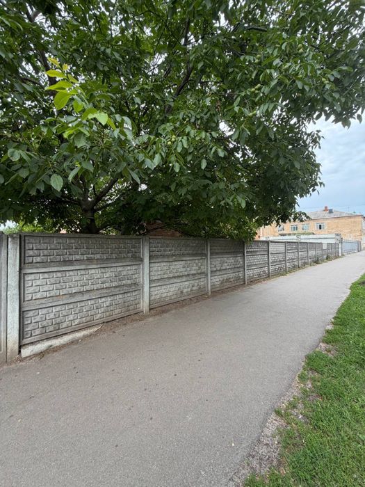 Продаж магазин сауна гаражі