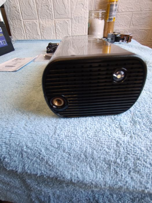 compressor de ar portátil com visor digital, adequado para encher pneus de carros, motas, bicicletas e bolas.