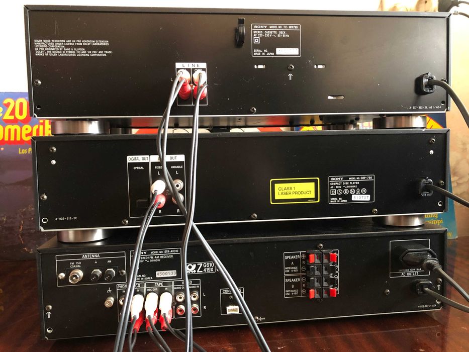 SONY комплект з AM-FM ресивера STR-AV310  касетної деки TC-WR790  cd програвача CDP-790(пульт)