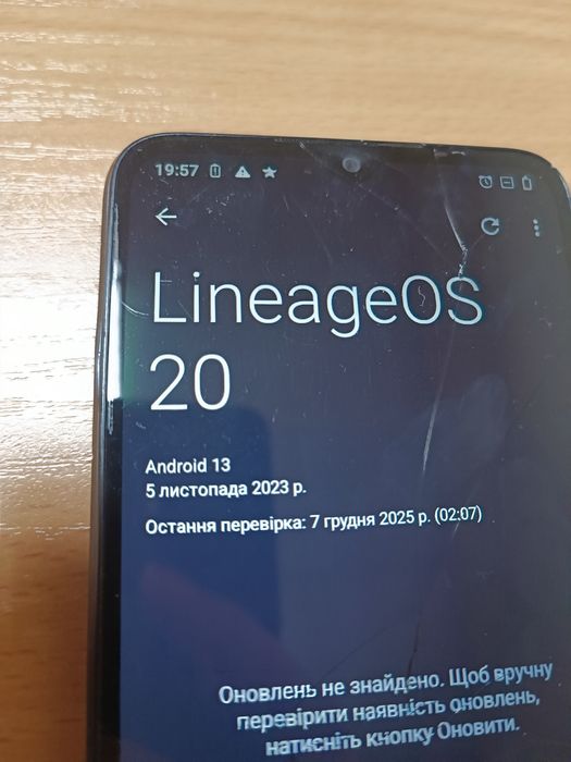 Samsung g1 mini 8gb і redmi 9a 2/32