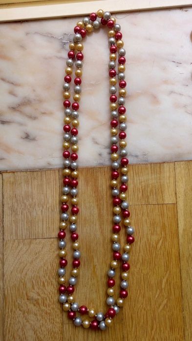 Vários bijuterias a 3 euros cada