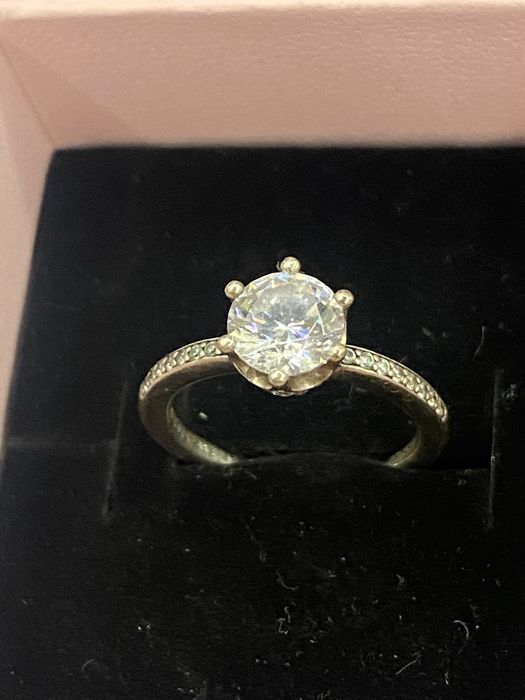 Pierścionek pandora korona