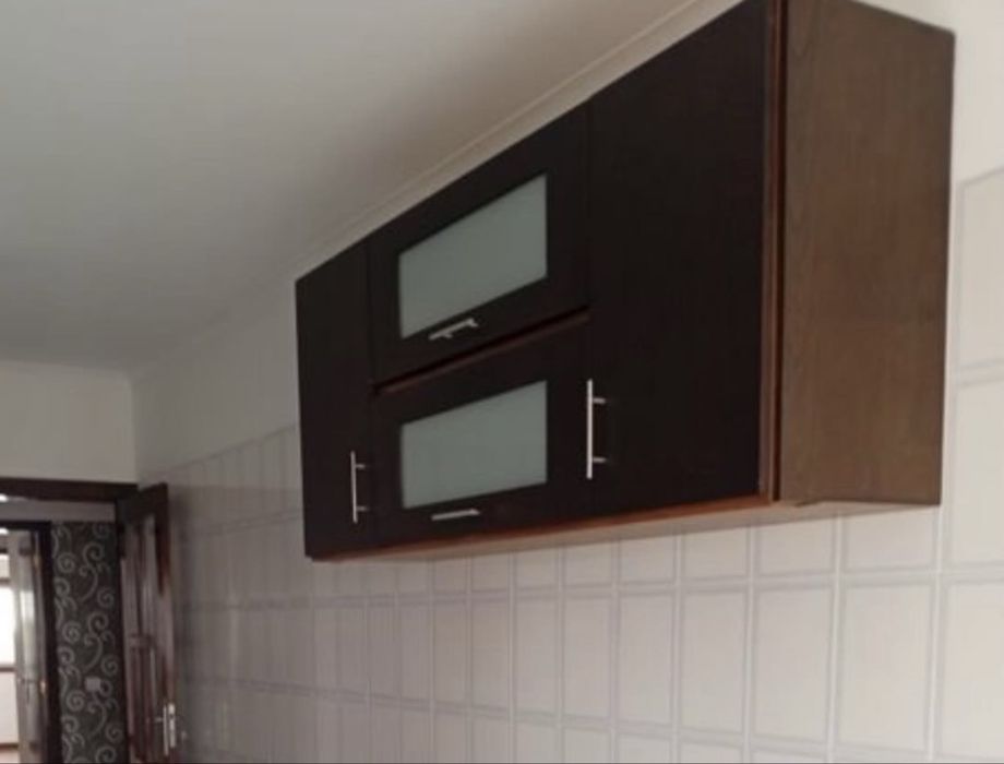 Cozinha usada em bom estado