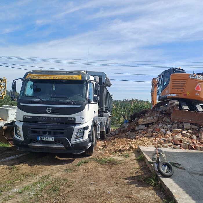 Transportes e escavações demolições