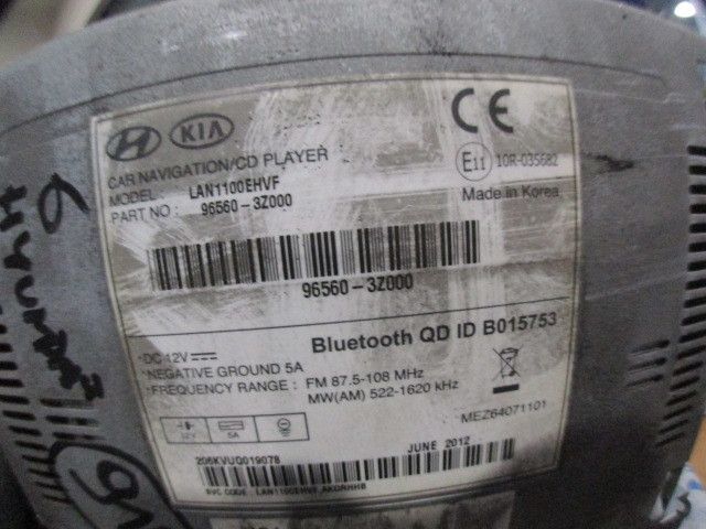 Rádio / auto-rádio HYUNDAI i40 CW (VF)