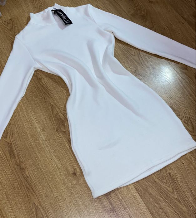 Ангорова сукня молочного кольору