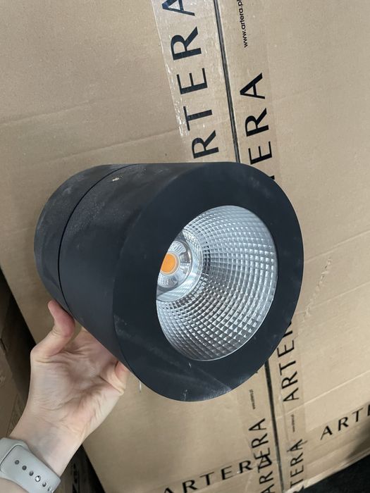 Downlight czarny philips nola