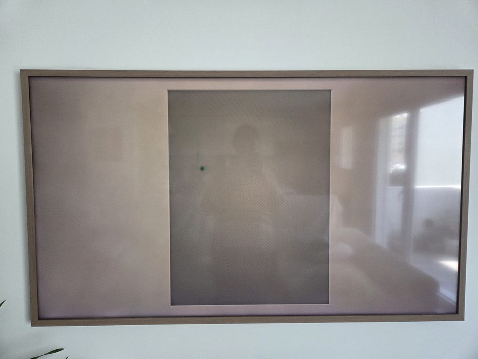 TV Samsung The Frame 50'' 2021 c/Moldura (c/defeito no ecrã)