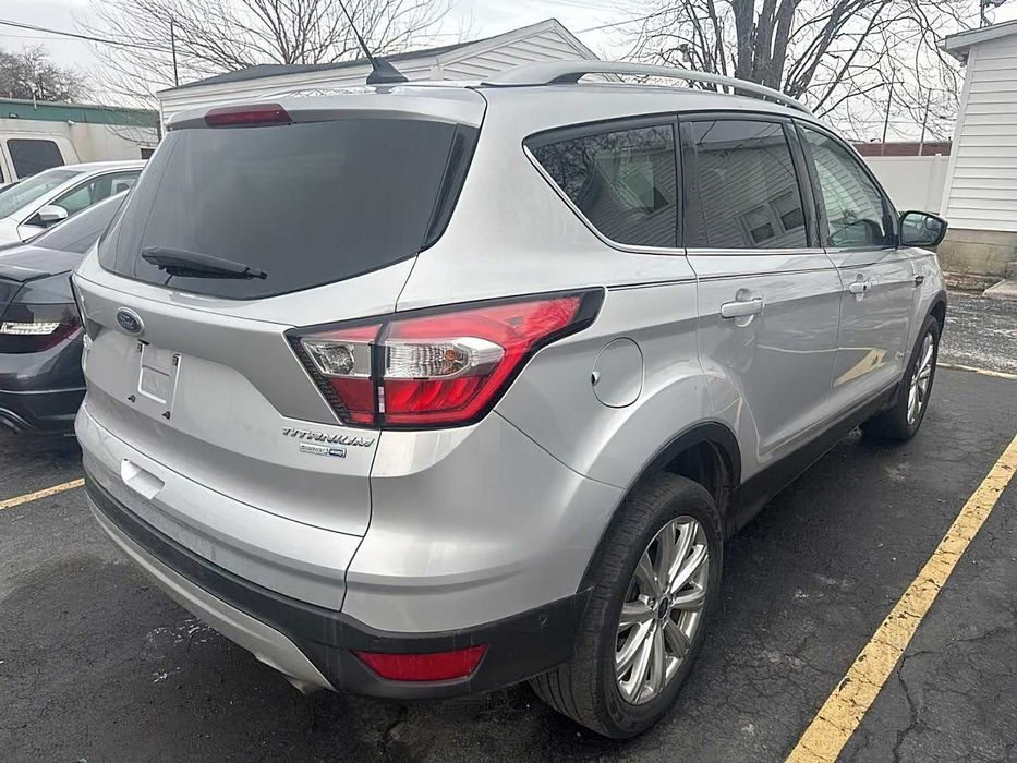 Ford Escape Titanium      2018