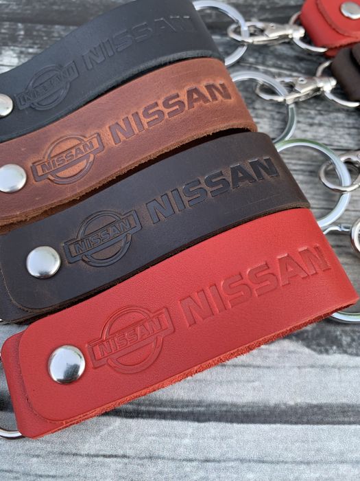 Шкіряний брелок для авто Nissan, Hyundai, брелок зі шкіри. Натур шкіра