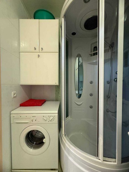 Здається в оренду однокімнатна квартира-студія, район Площі!