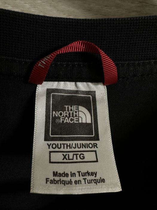 Продам футболку The North Face