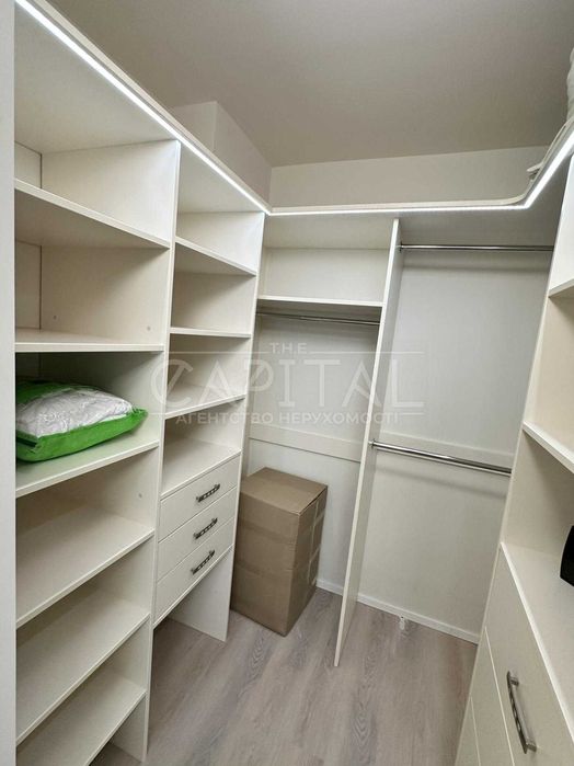 Продаж  ЛИКО ГРАД 3 кімнати  Максимовича Михайла ГЕНЕРАТОР