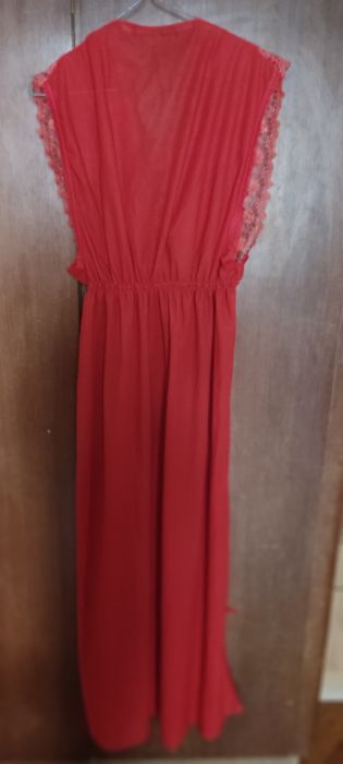 Ночнушка красная 40-42р. Новая.