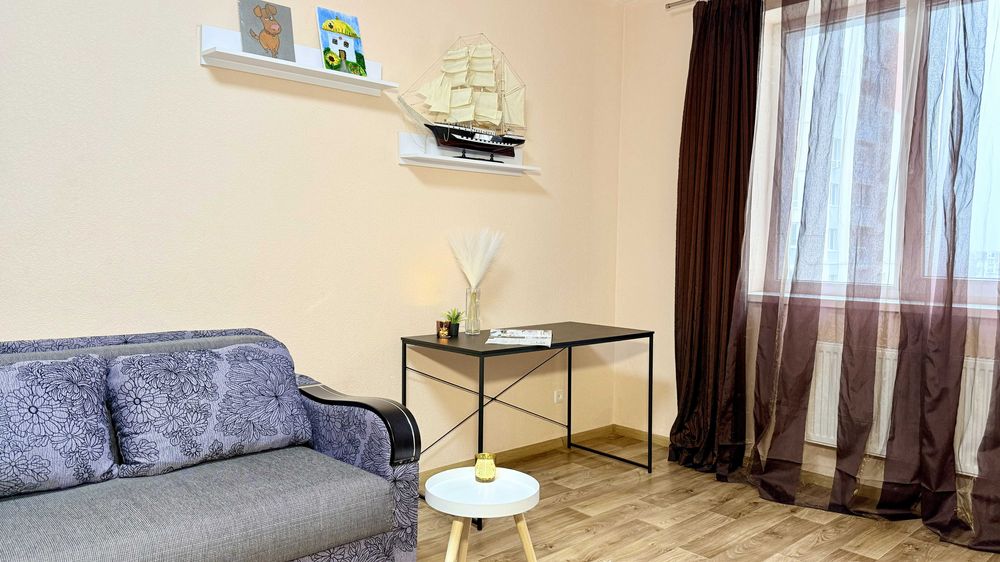 Двокімнатна квартира в ЖК Левада/ подобово/ метро Левада