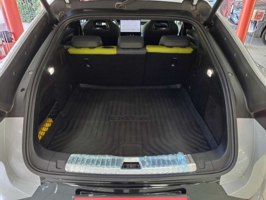 Електромобіль BYD Song L 2024