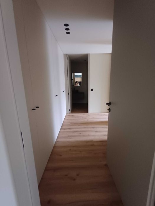 Arrenda-se T2 Novo em Gualtar — Moderno e em Construção Nova