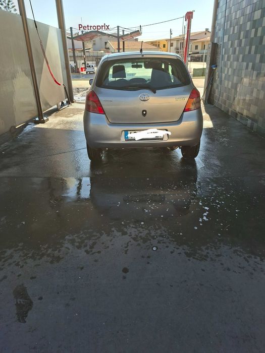 Toyota yaris 1.4D4D com a.c