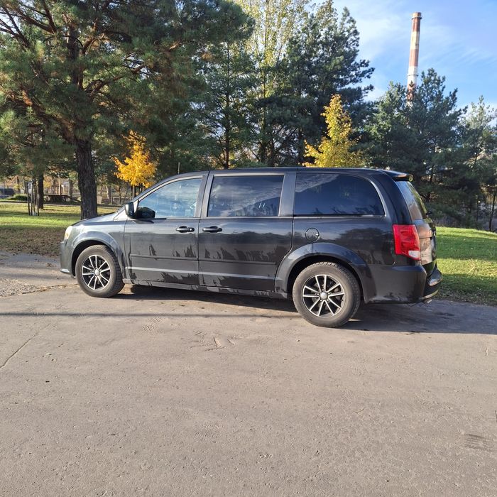 Dodge Caravan