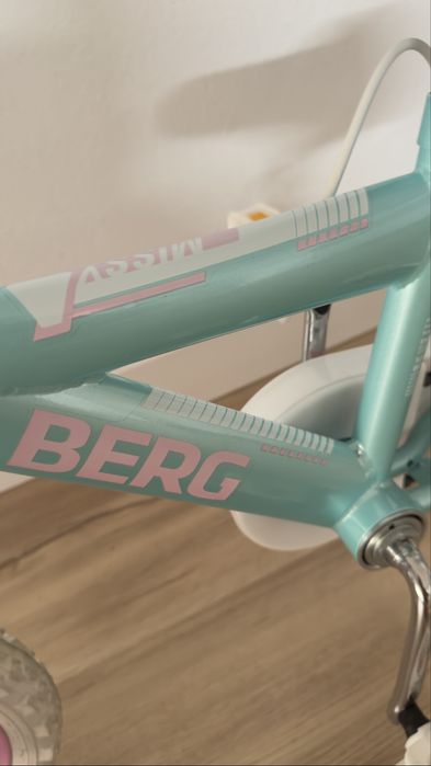 Bicicleta de menina Berg