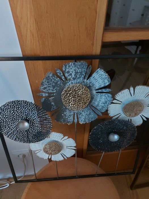 Quadro metálico como novo