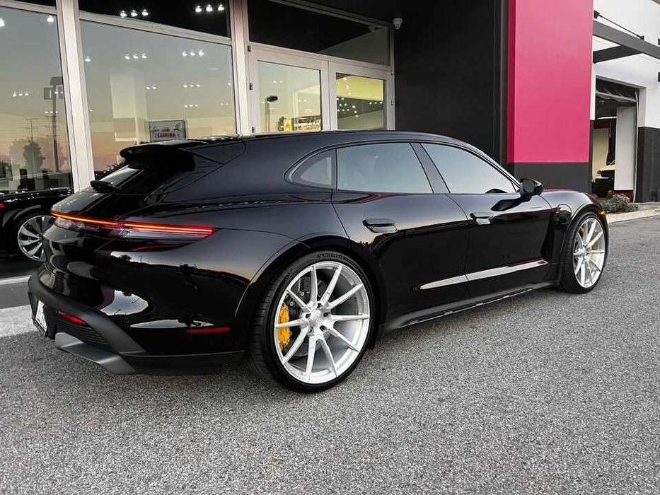 2023 Porsche Taycan Cross Turismo Turbo S