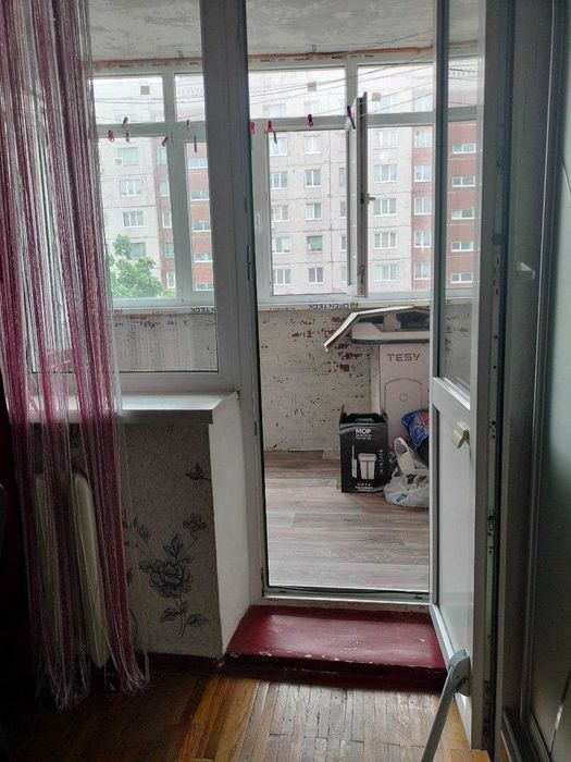 Продам трехкомнатную квартиру