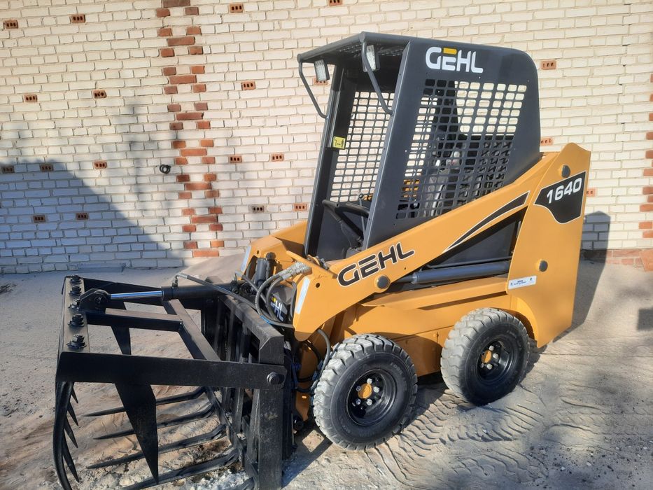 Miniładowarka Gehl 1640  /1625  bobcat s70 463 1m krokodyl ładowarka