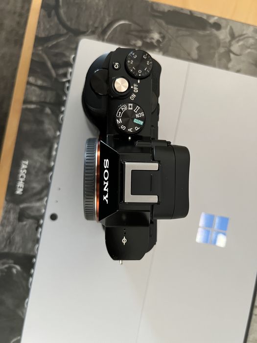 Sony A7 in excellent condition!63825533613953121