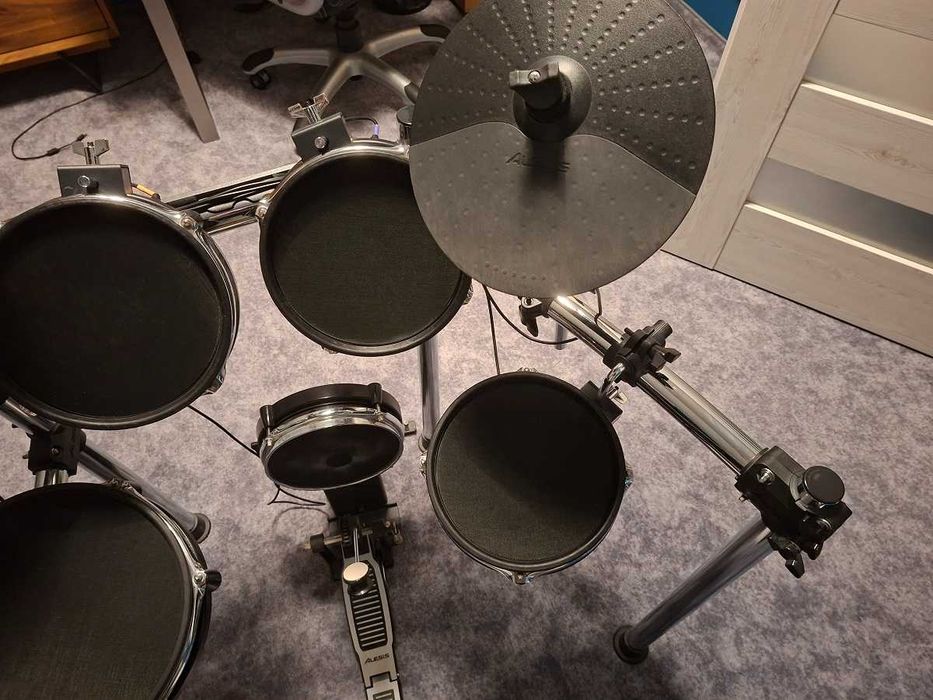 Alesis Surge Mesh Kit perkusja elektroniczna