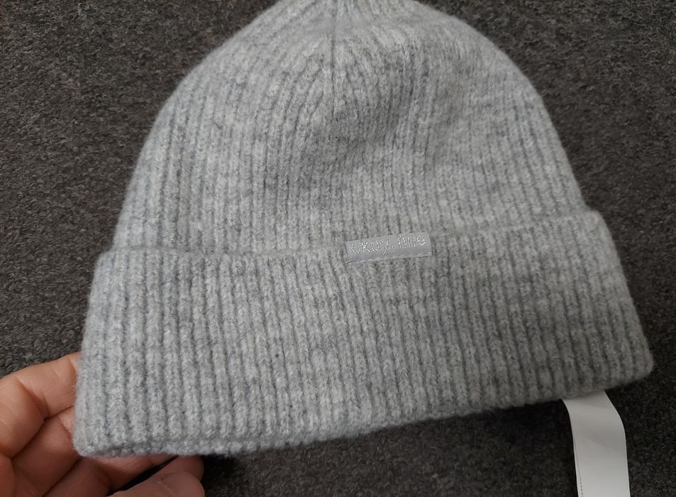 Czapka zimowa szara "okay fine" sinsay